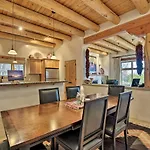 Adobe-Style Home W/ Views < 5 Mi To Santa Fe Plaza